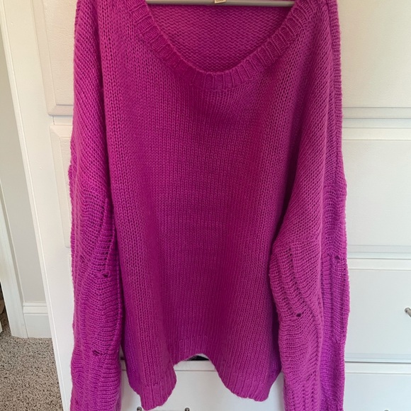 Talulah Sweater Top size small/medium - Picture 2 of 3